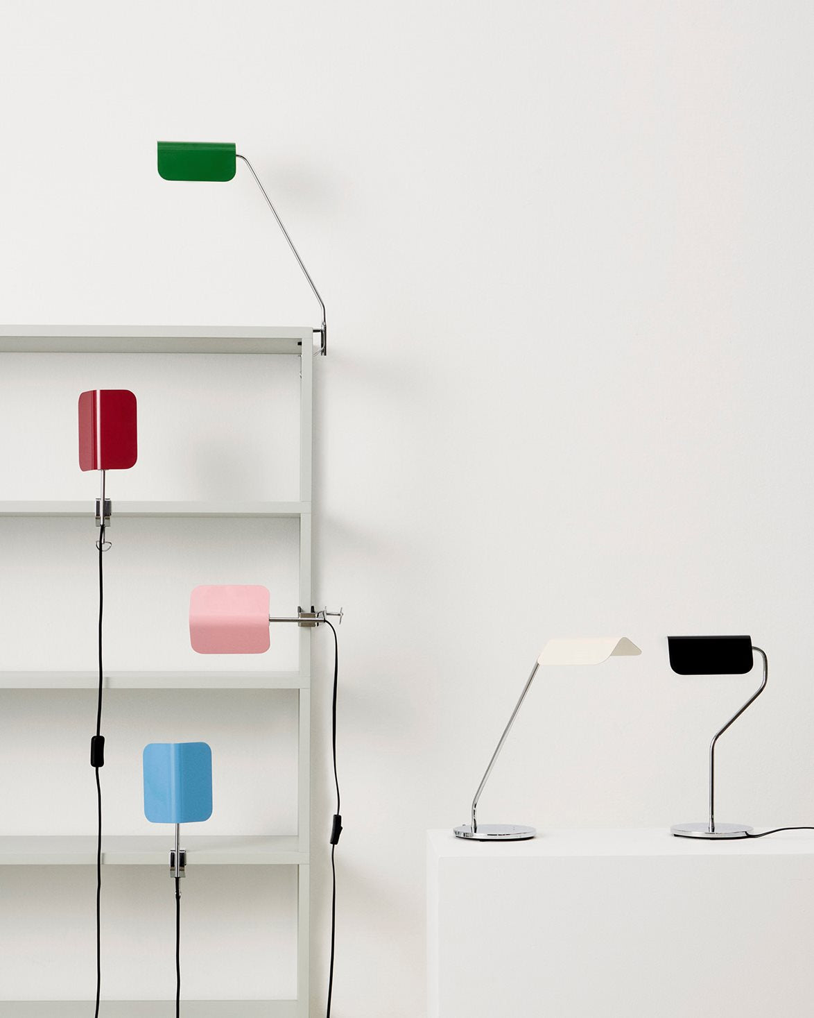 Apex Desk Lamp Oyster White