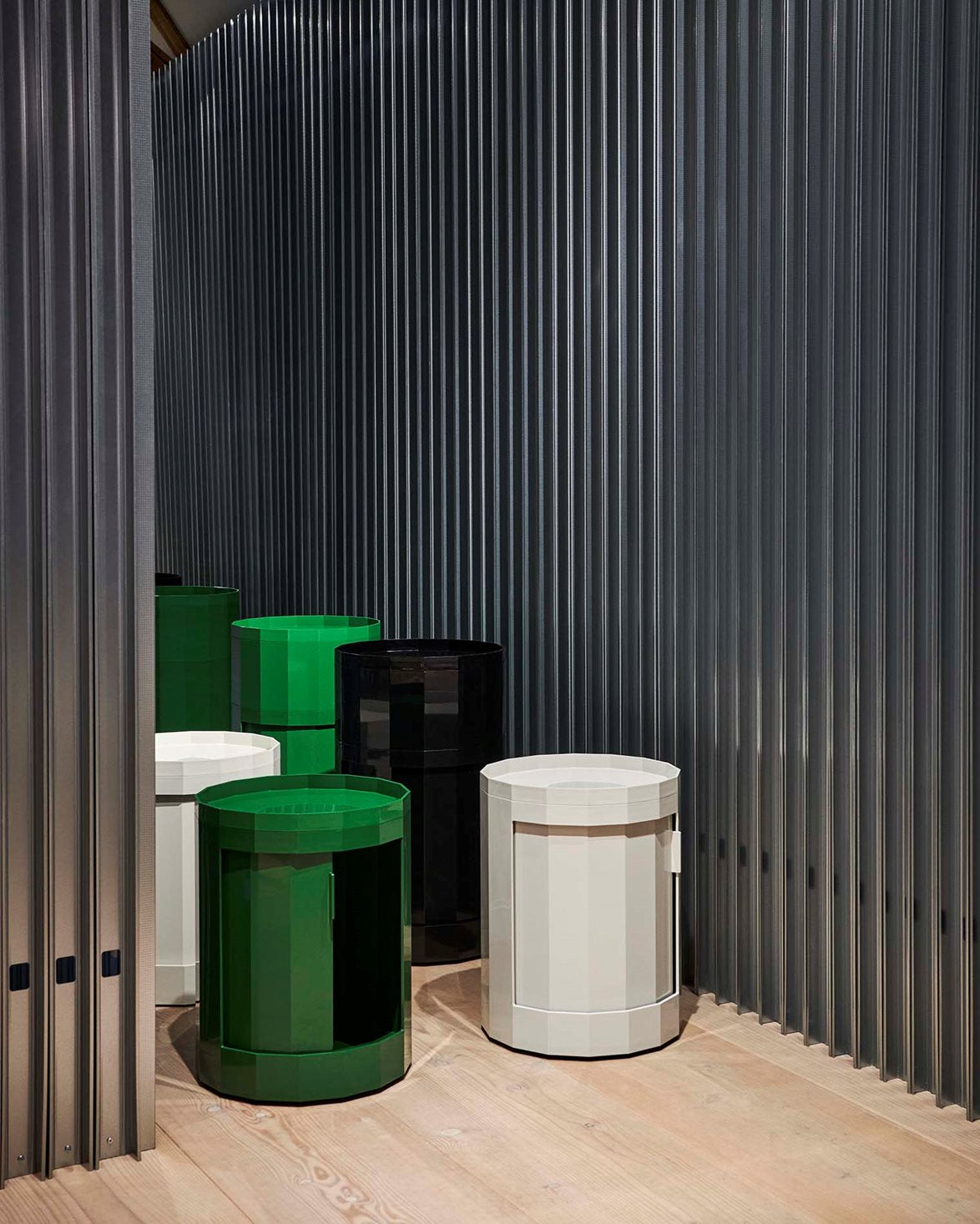 Facet Cabinet Low Eggshell