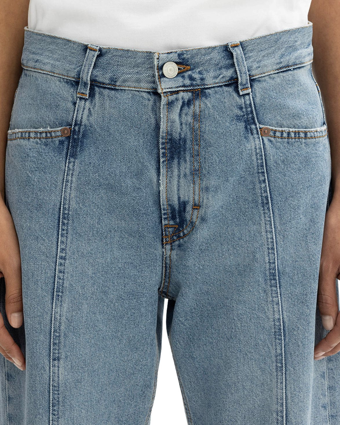 Loose Fit Denim Light Blue Wash