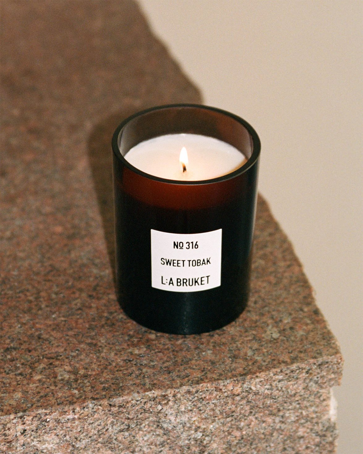 316 Scented Candle Sweet Tobak