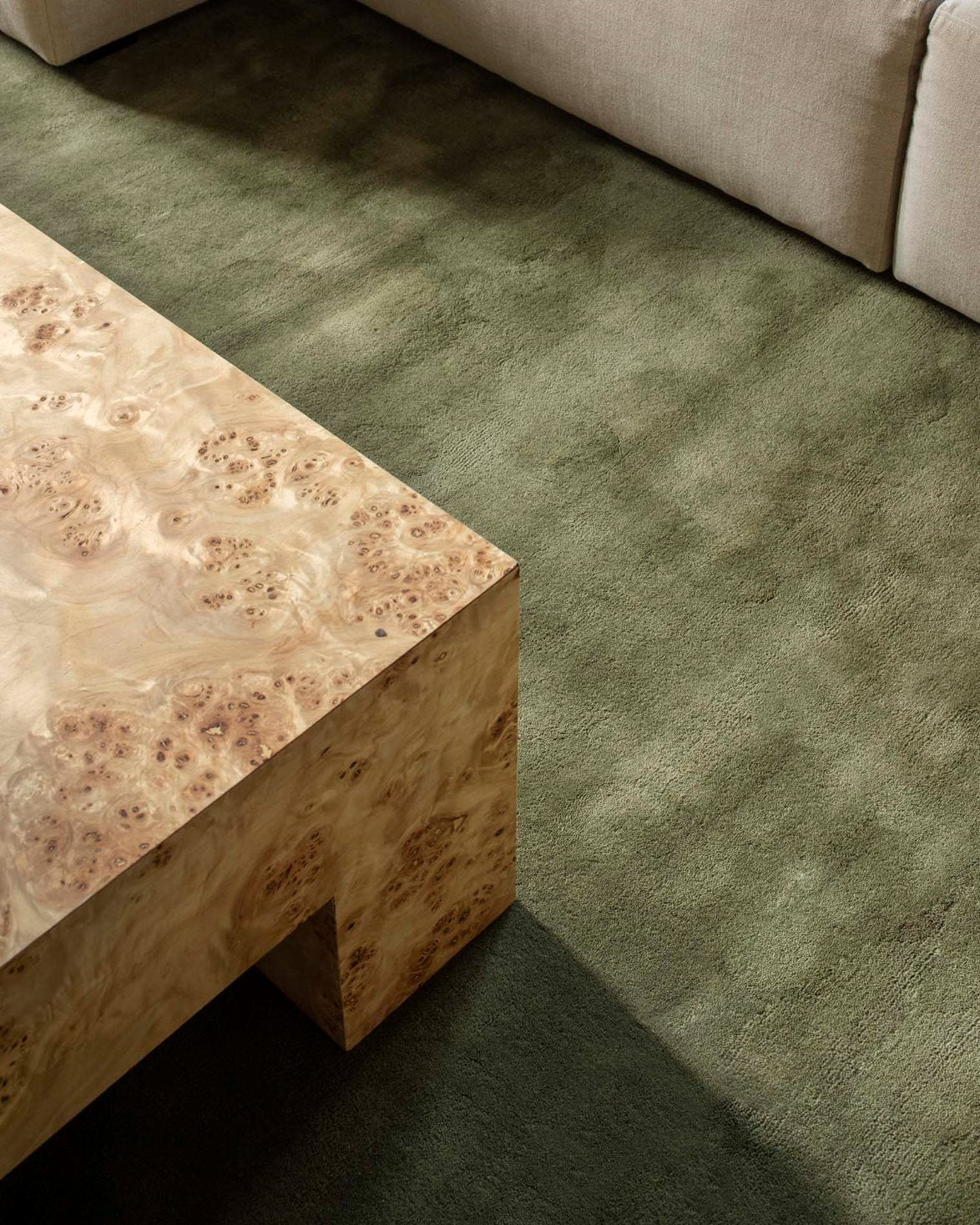 Classic Solid Wool Rug Capulet Olive