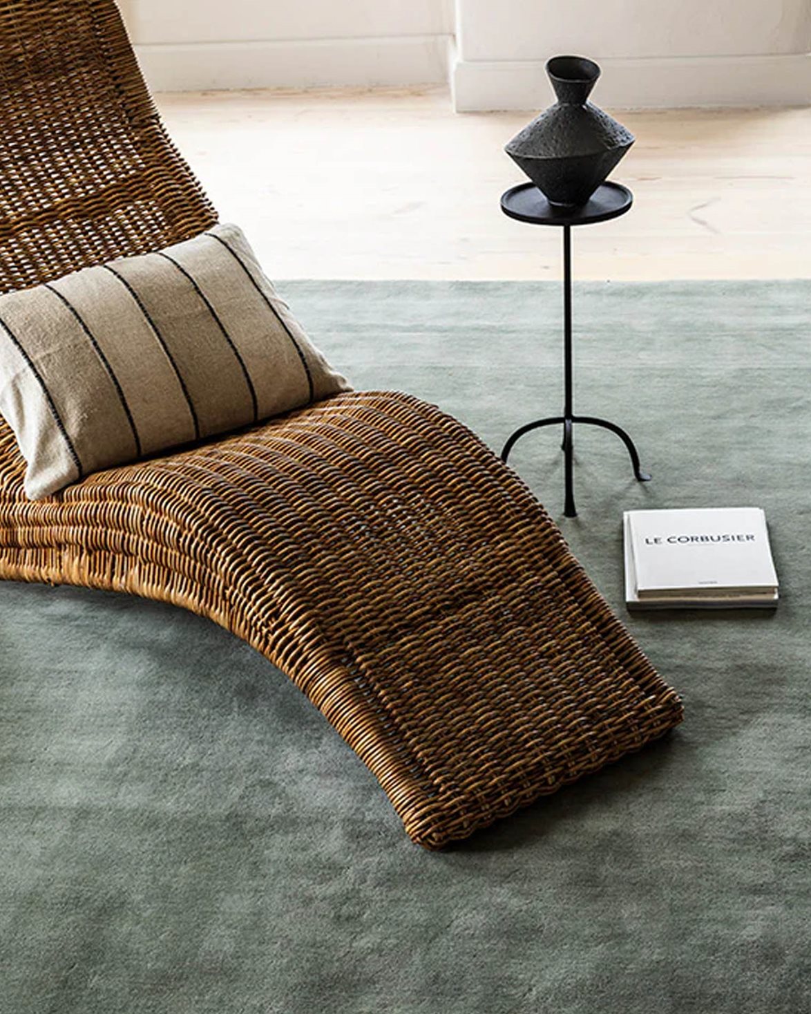 Classic Solid Wool Rug Sage