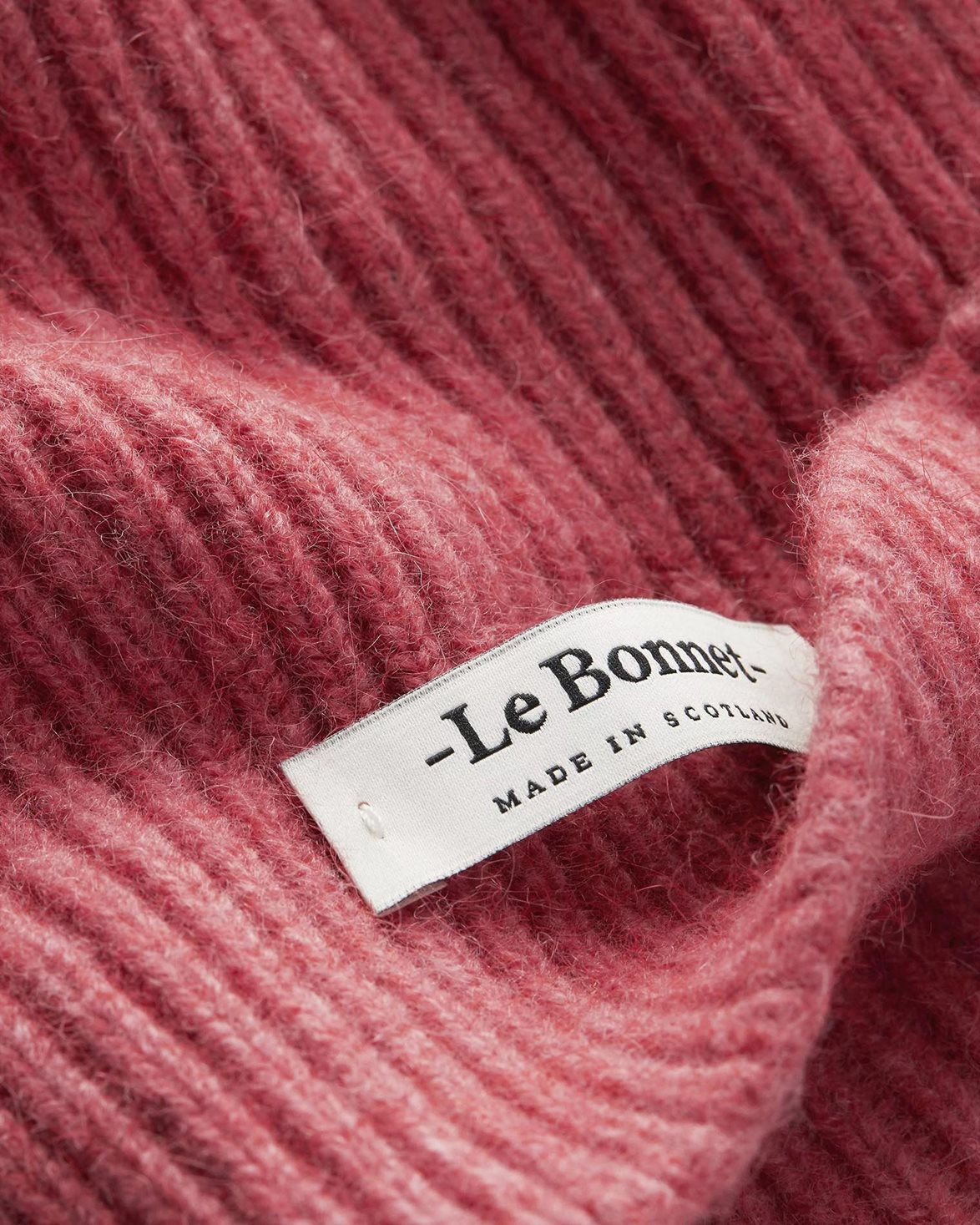 Lambswool/Caregora Beanie Fuchsia