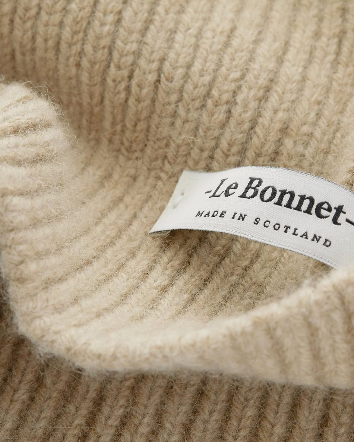 Lambswool/Caregora Beanie Sand