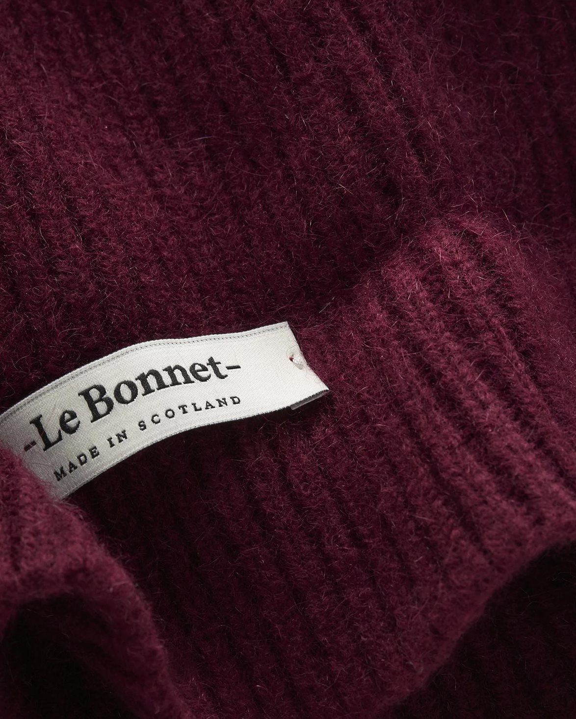 Lambswool/Caregora Beanie Wine