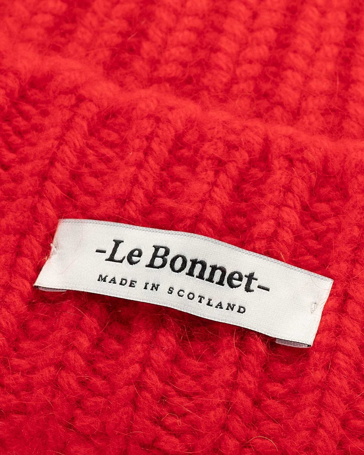 Lambswool/Caregora Logo Beanie Crimson