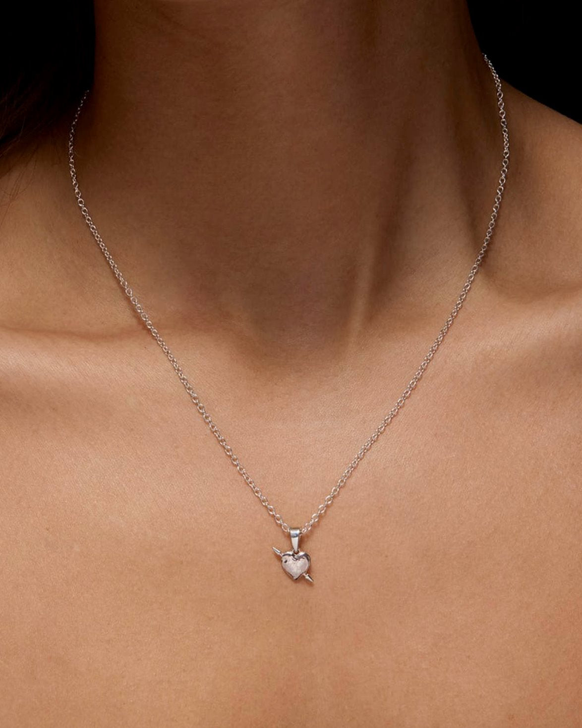 Tiny Tuvstarr's Heart Necklace Silver