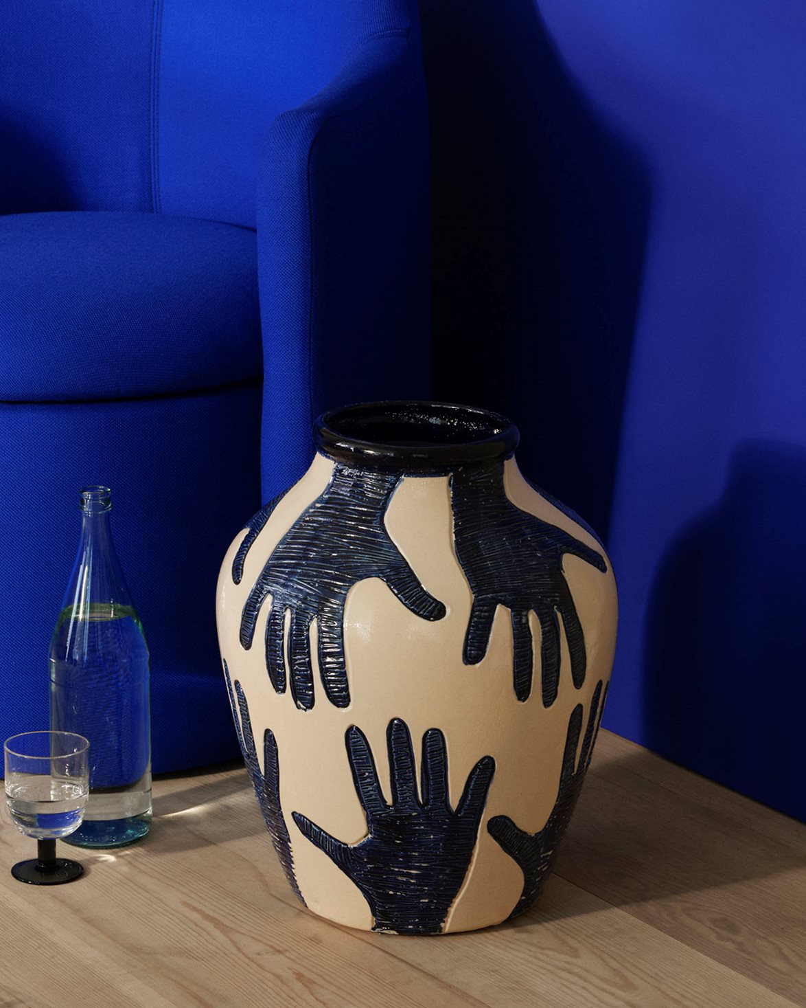 Mime Vase Intense Blue/Rainy Day Grey