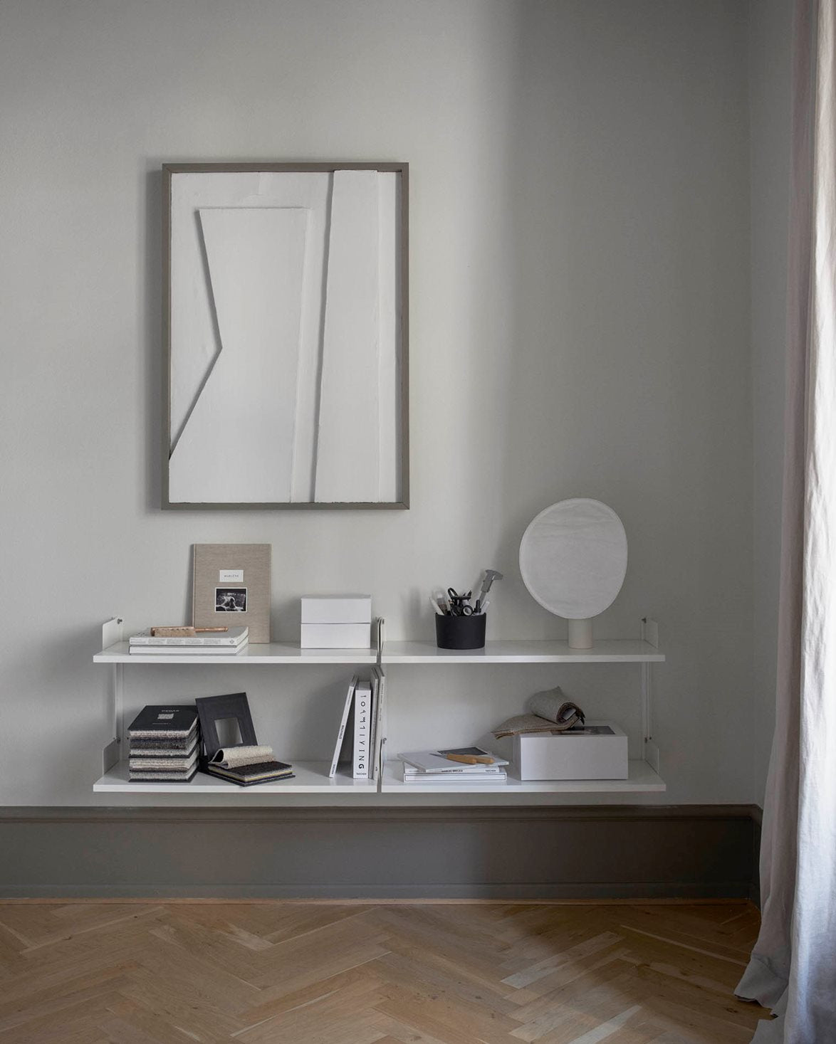 Chamber Shelf 450