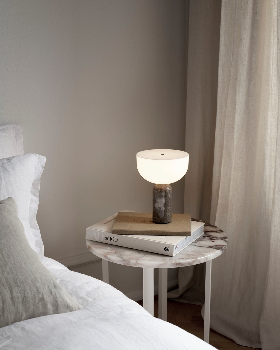 Kizu Portable Table Lamp Gris Du Marais