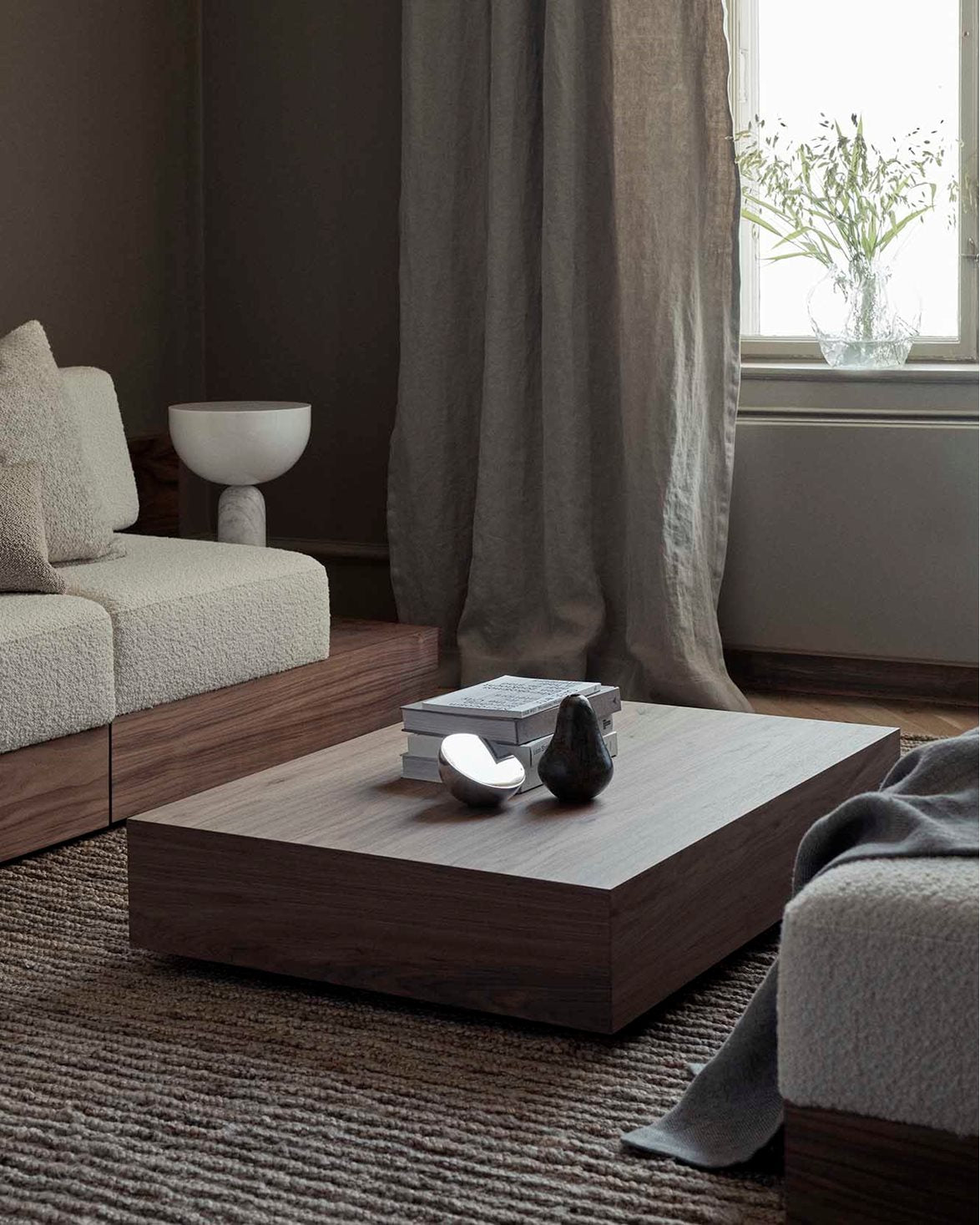 Mass Wide Coffee Table Walnut
