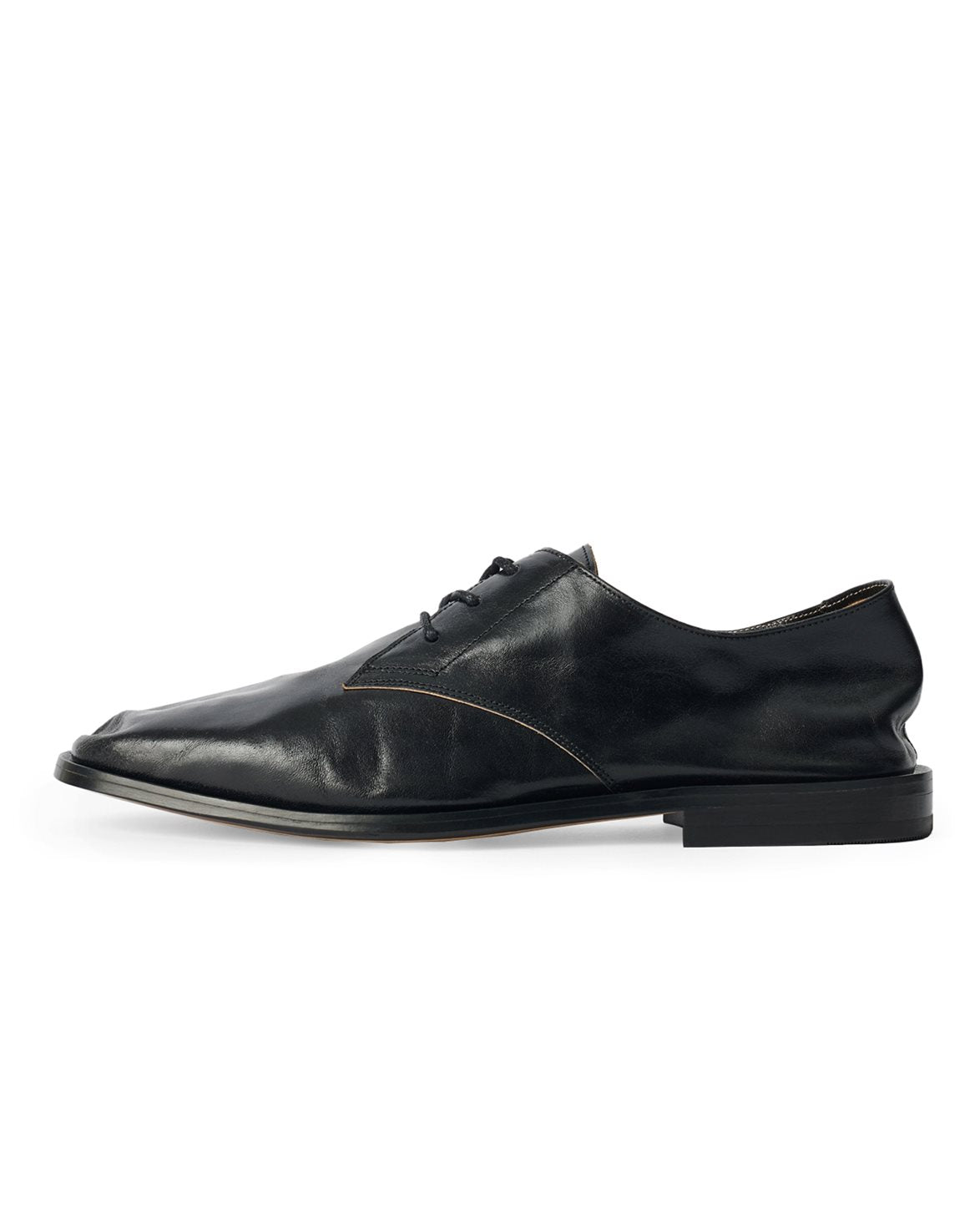 Collapsing Consultant True Dye Black Leather
