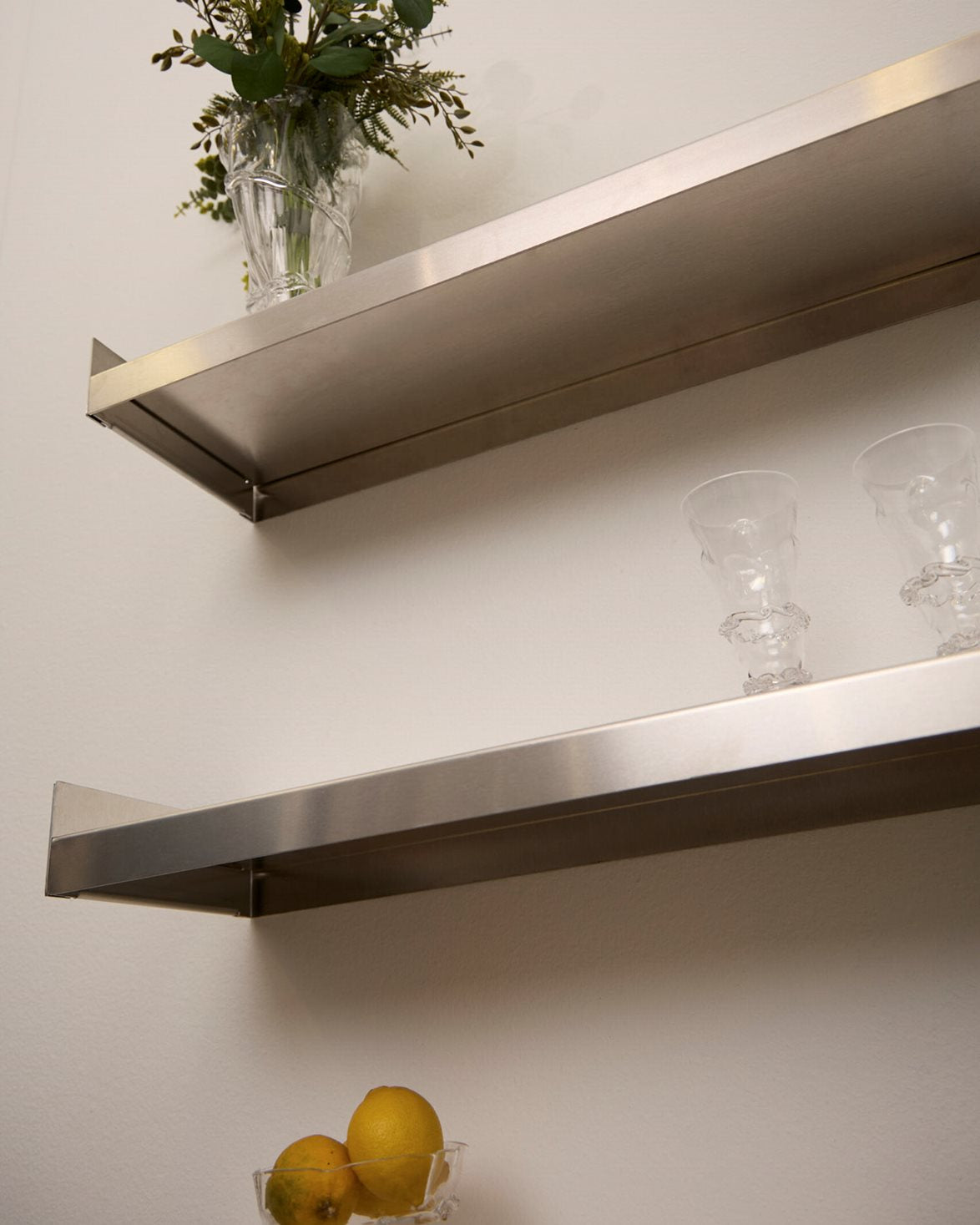Kompakt Shelf Raw Aluminum