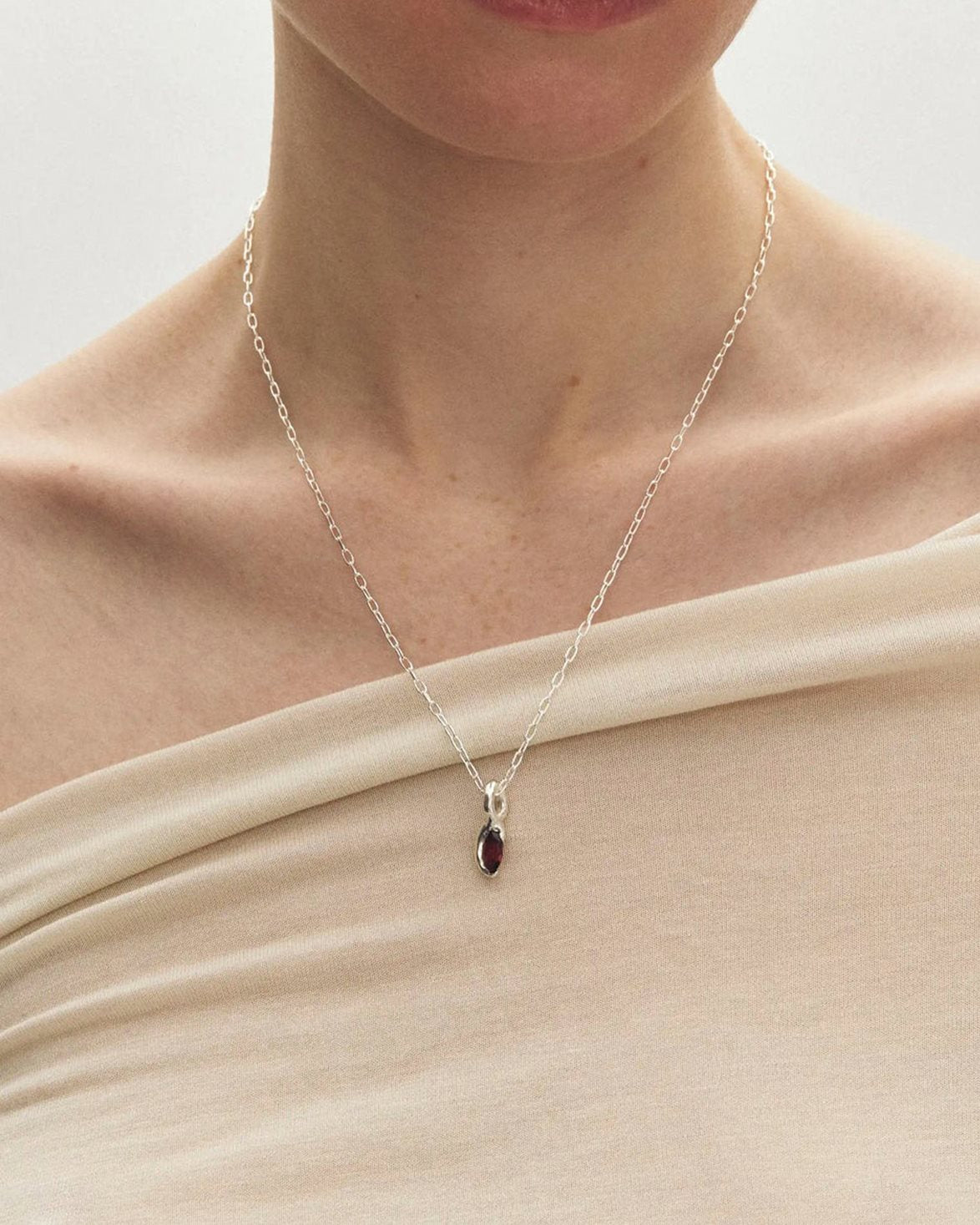 Enero Necklace Silver