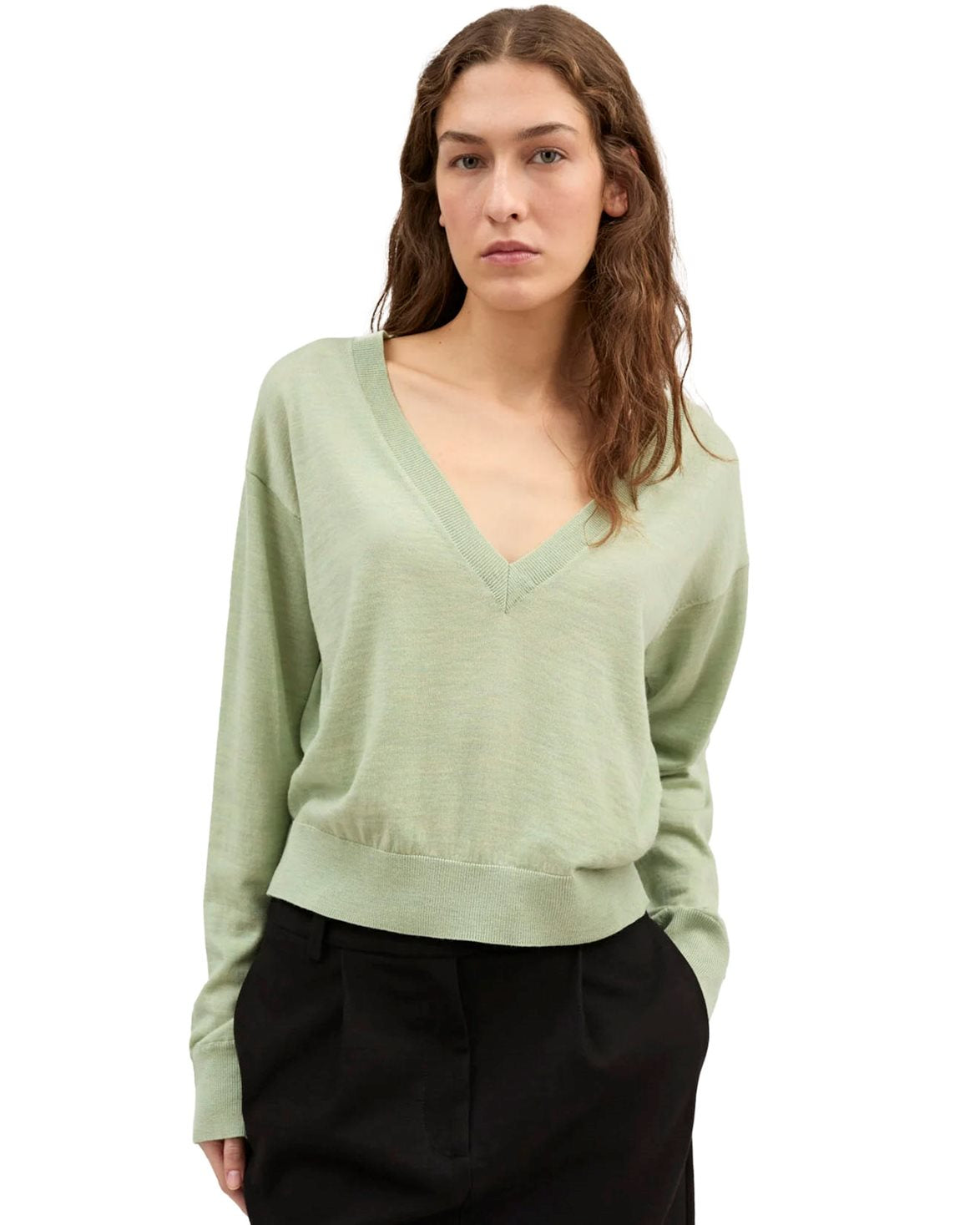 Amara V-Neck Jumper Light Green Mélange