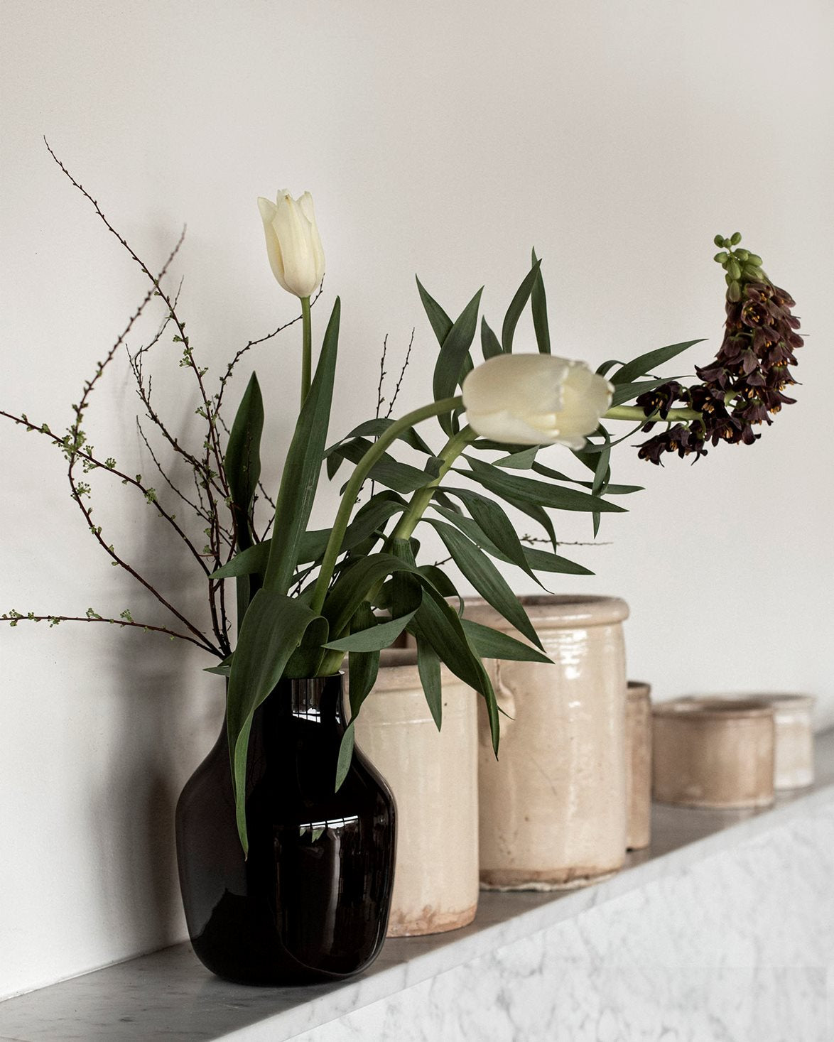 Paloma Vase Medium	Dark Brown