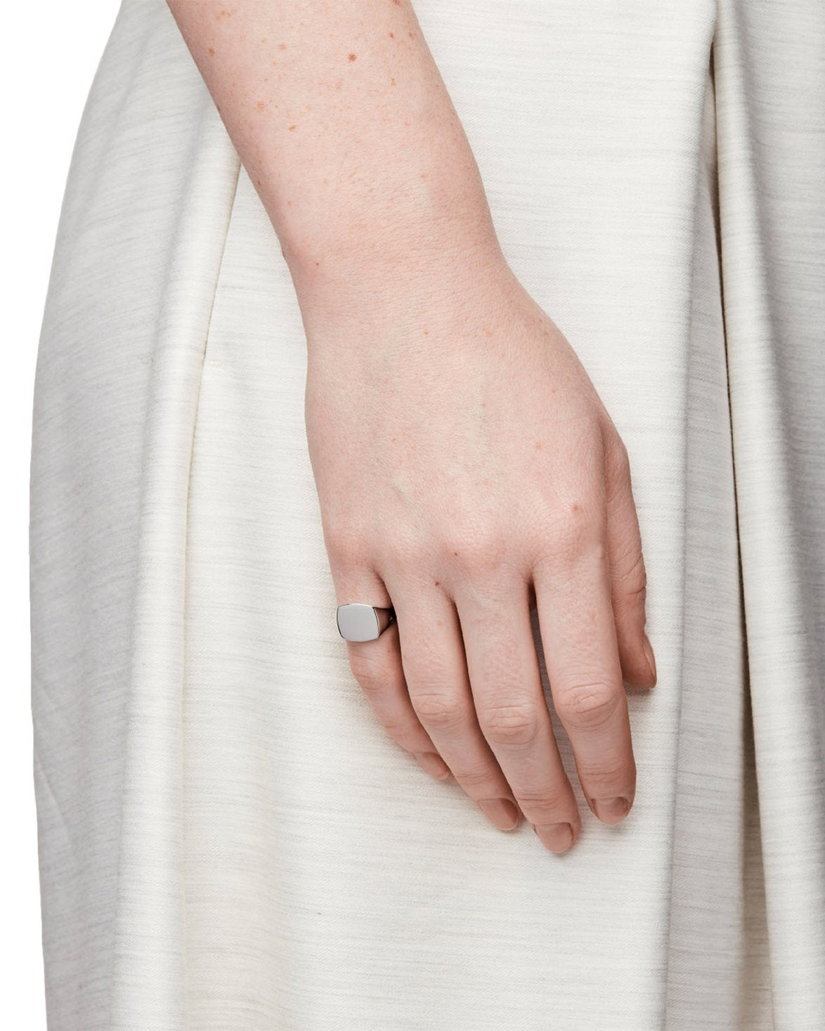 Mini Signet Cushion Silver
