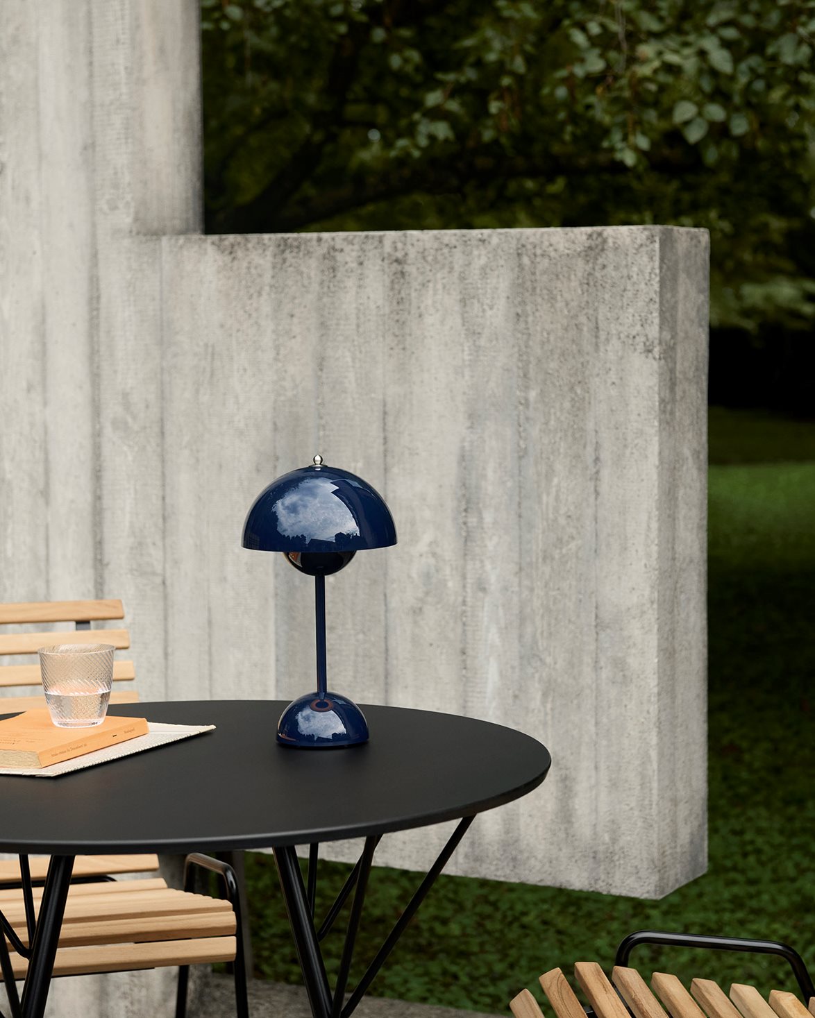 Flowerpot Portable Lamp VP9 Steel Blue
