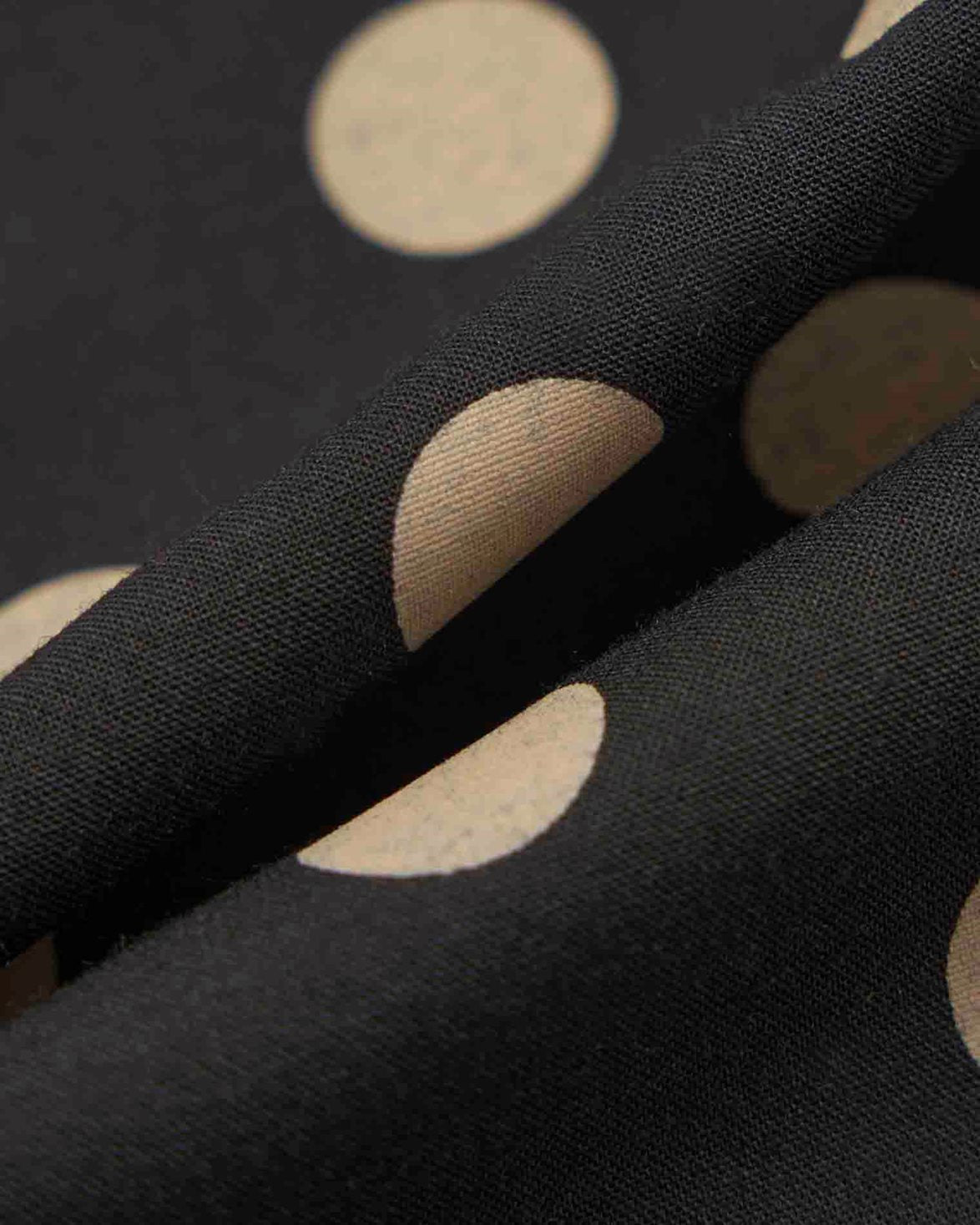 Evening Scarf Dot Print Black