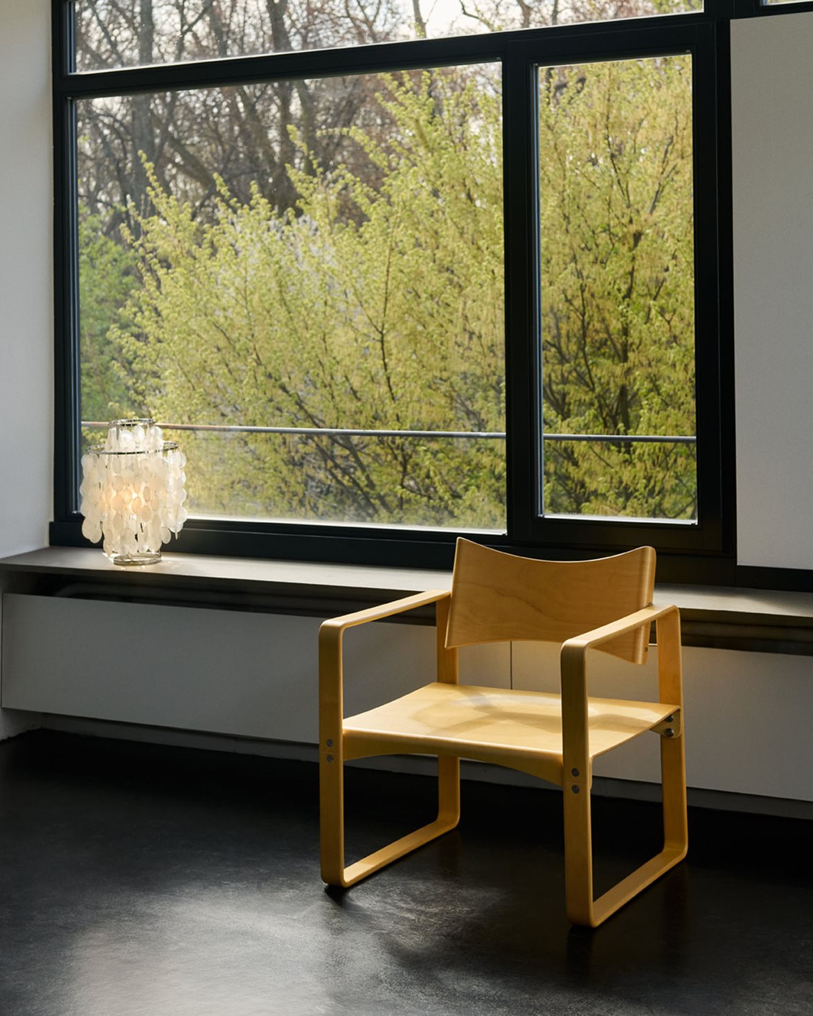 Series 270 F Armchair Honey-Stained