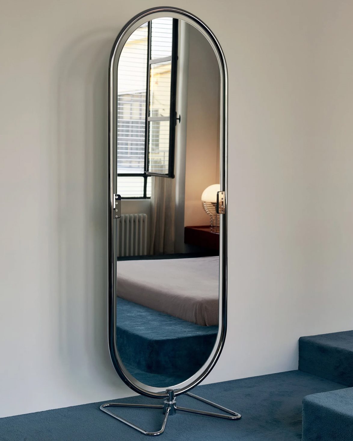 System 1-2-3 Mirror With Butterfly Base Chrome