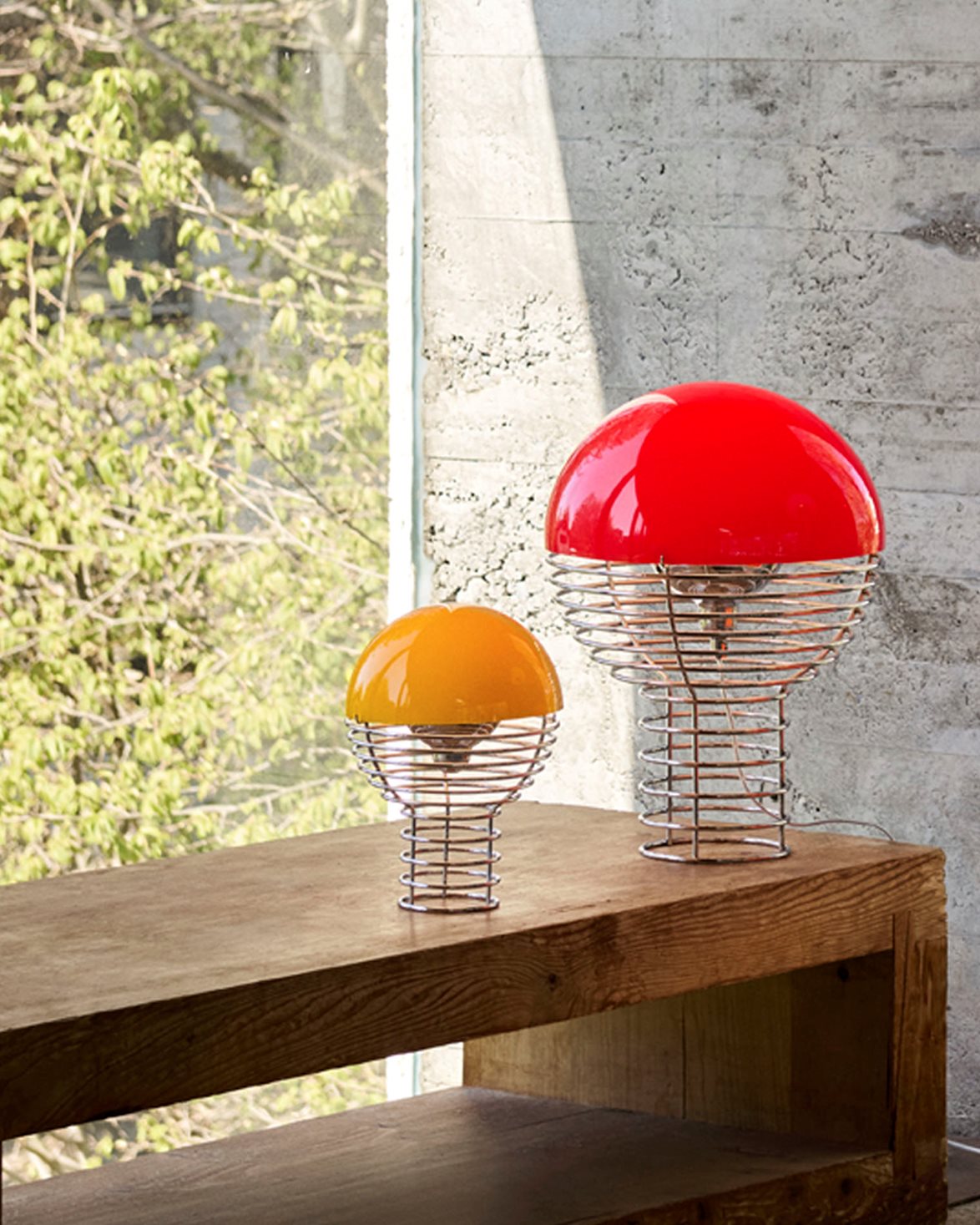 Wire Table Lamp Ø30 Chrome/Red